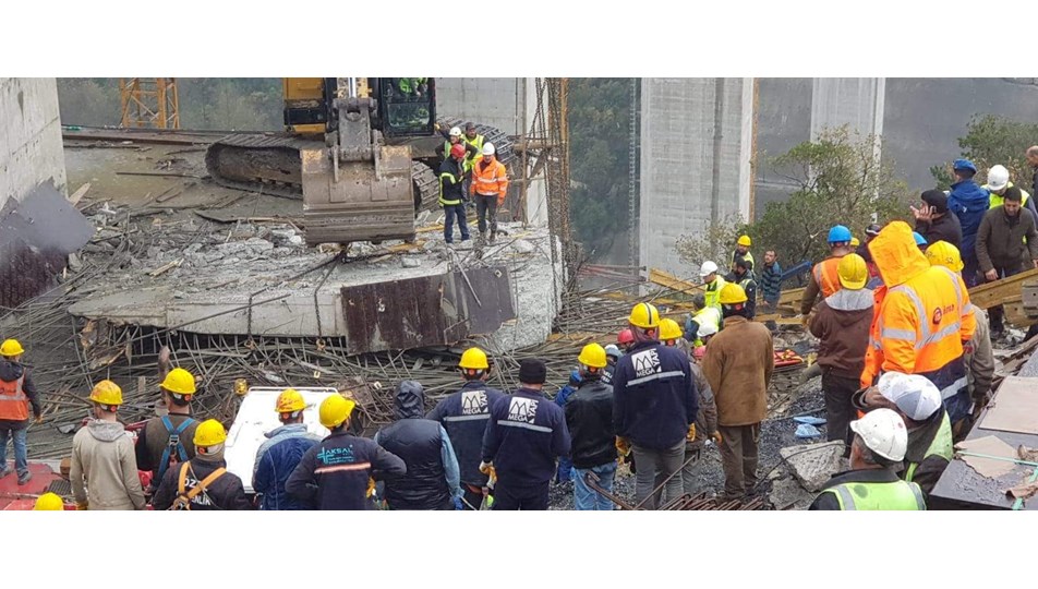 SON DAKİKA: Viyadük inşaatında beton blok düştü: 3 işçi öldü