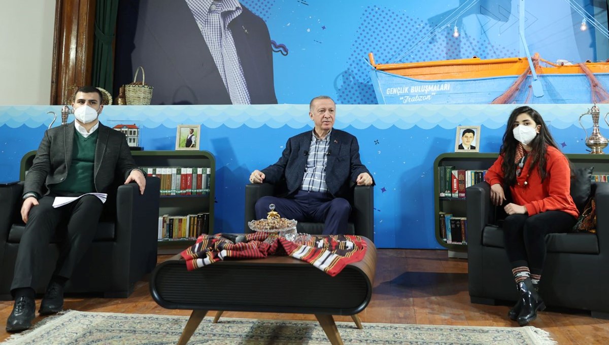 Cumhurbaşkanı Erdoğan, Trabzon'da gençlerle buluştu