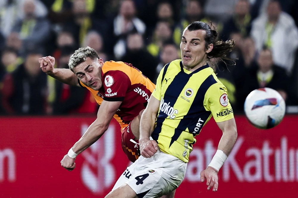Dört farklı yapay zeka aracı Süper Lig şampiyonunu belirledi: Galatasaray ile Fenerbahçe için üç benzersiz tahmin ve maç skorları - 15
