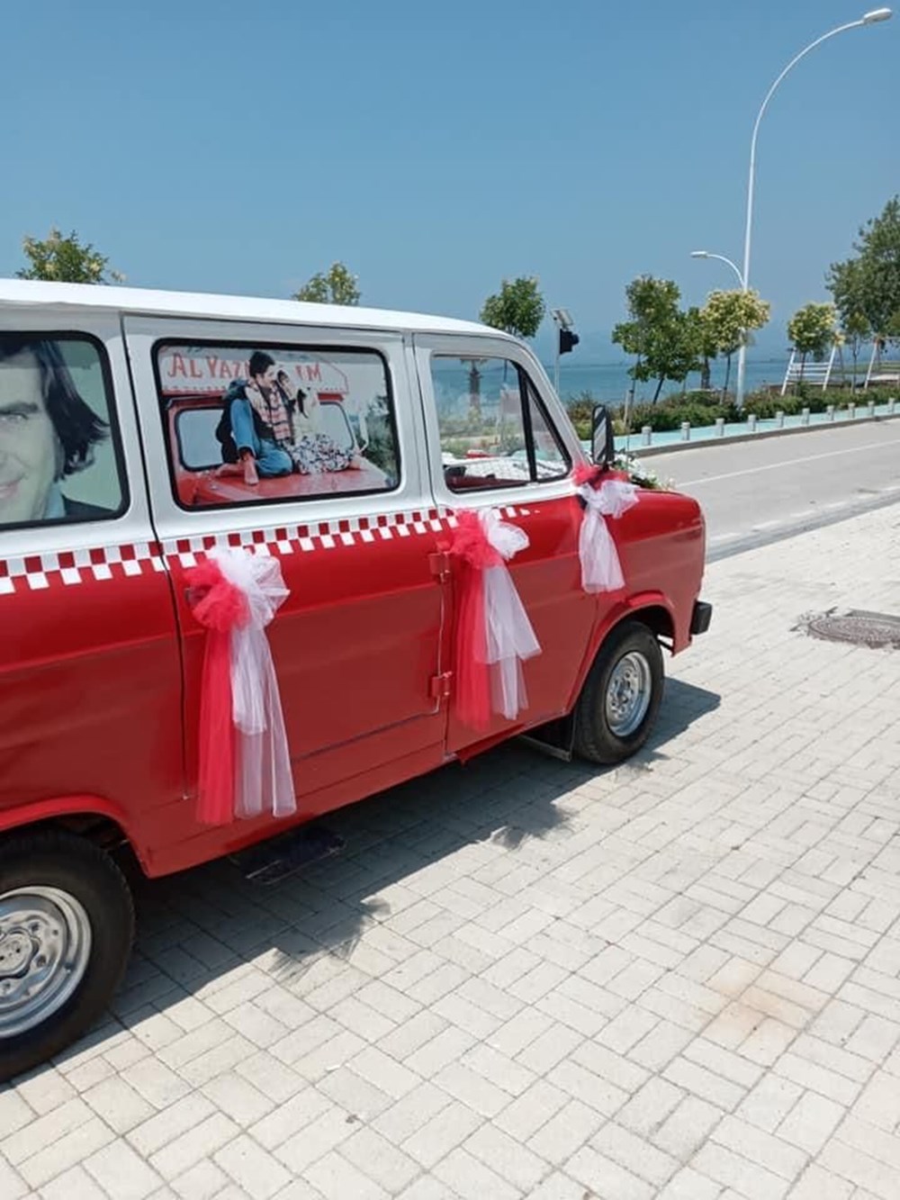 Çiçek Abbas filmindeki minibüsü yapmak için 60 bin TL harcadı - 7