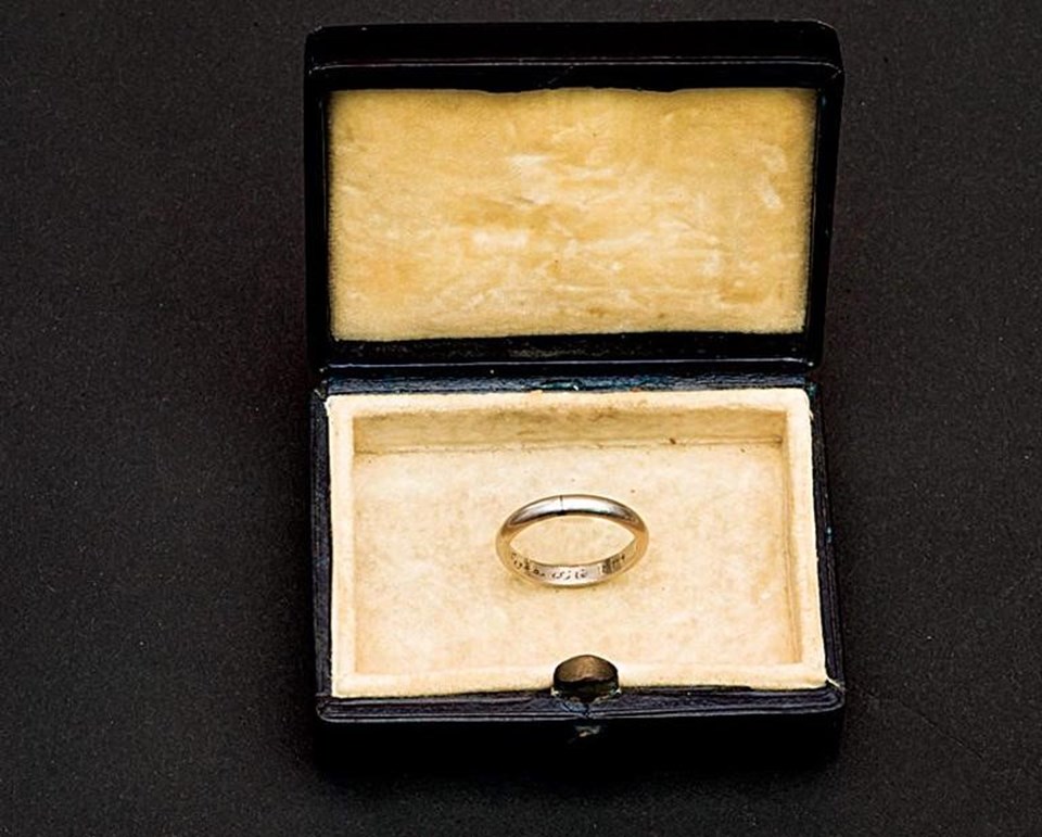 Atatürk’ün Latife Hanım’a taktığı nikah yüzüğü ilk kez ortaya çıktı - 1