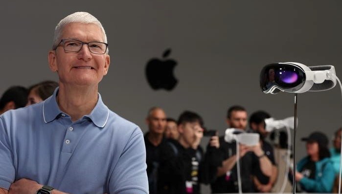 Apple CEO'sundan Çinli tedarikçilere övgü