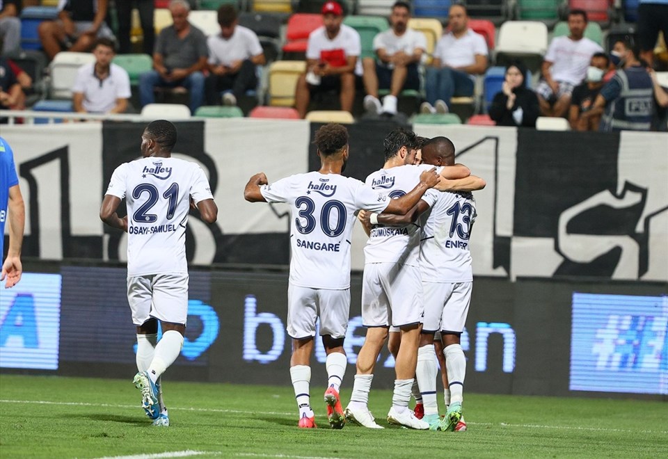 Fenerbahçe 3'te 3 yaptı (Altay-Fenerbahçe maç sonucu) - 3