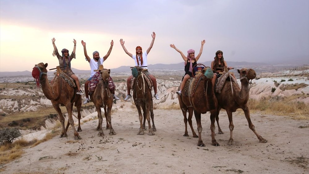 This isn't the Sahara Desert! Cappadocia Camel Tour between Fairy Chimneys Burası Sahra Çölü değil, Kapadokya Peri Bacaları (Kapadokya deve turu) - 4