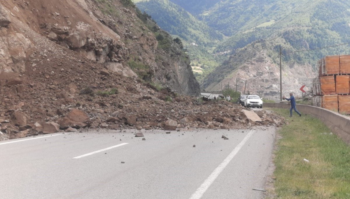 Gümüşhane’de heyelan Gümüşhane’de heyelan