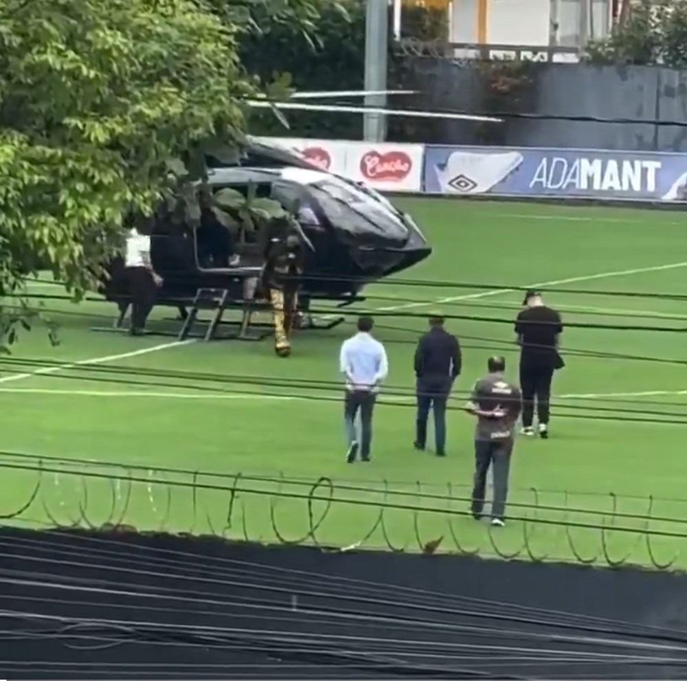 Neymar'a özel helikopter: Santos antrenmanlarına havadan geliyor! - 1