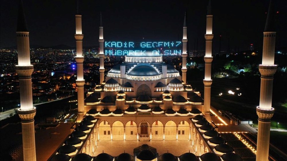 Kadir Gecesi ibadetleri 2025: Kadir Gecesi'nde neler yapılır? İbadetleri ve duaları nelerdir? Bin aydan daha güzel olan Kadir Gecesi’nin fazileti 75 UZSD4RiZUUqI0E4tJg I8Q