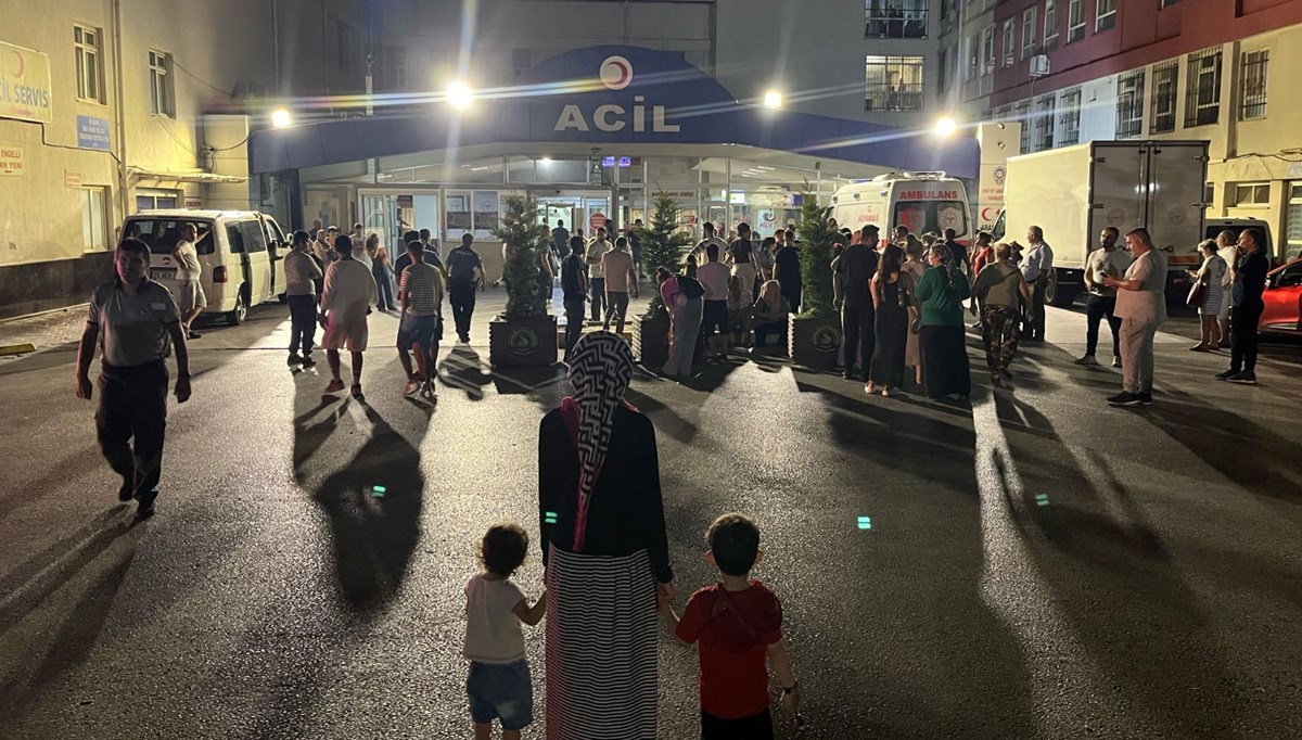 Denizli'de tutuklu ve hükümlüler, gıda zehirlenmesi şüphesiyle hastaneye kaldırıldı Denizli'de tutuklu ve hükümlüler, gıda zehirlenmesi şüphesiyle hastaneye kaldırıldı