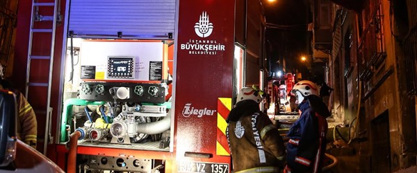 Beyoğlu'nda korkutan yangın