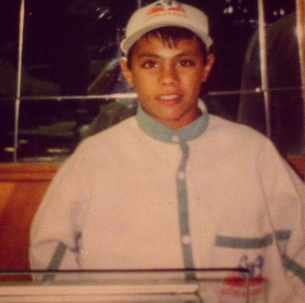 Cenk Eren'den Ajda Pekkan paylaşımı: Ben yaşlandım o hala genç (Ünlülerin çocukluk ve gençlik halleri) - 574