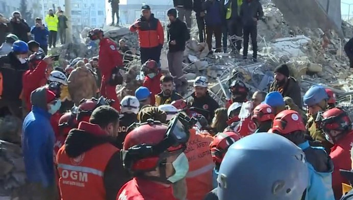 51 kişiye mezar olan Furkan Apartmanı davasındaki tahliyeler acılı ailelerin tepkisine neden oldu