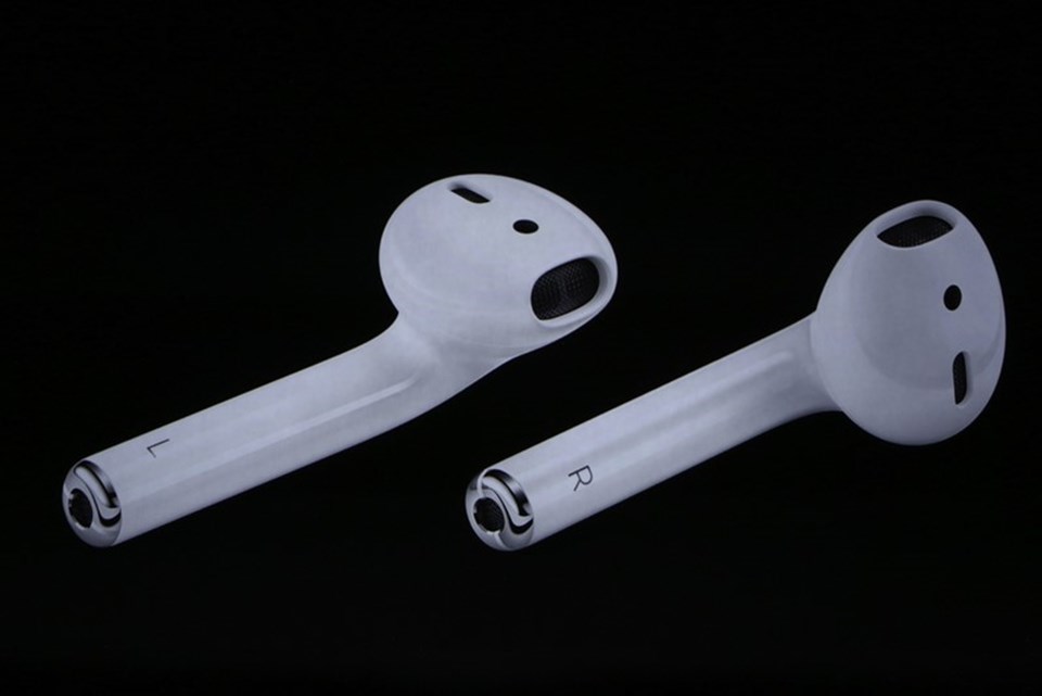Apple'dan kablosuz kulaklık sürprizi (iPhone 7'nin wireless kulaklığı) - 1