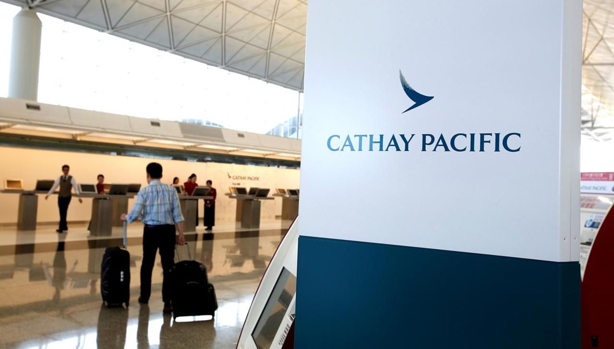 Cathay Pacific Havayolları, 8 bin 500 kişiyi işten çıkaracak