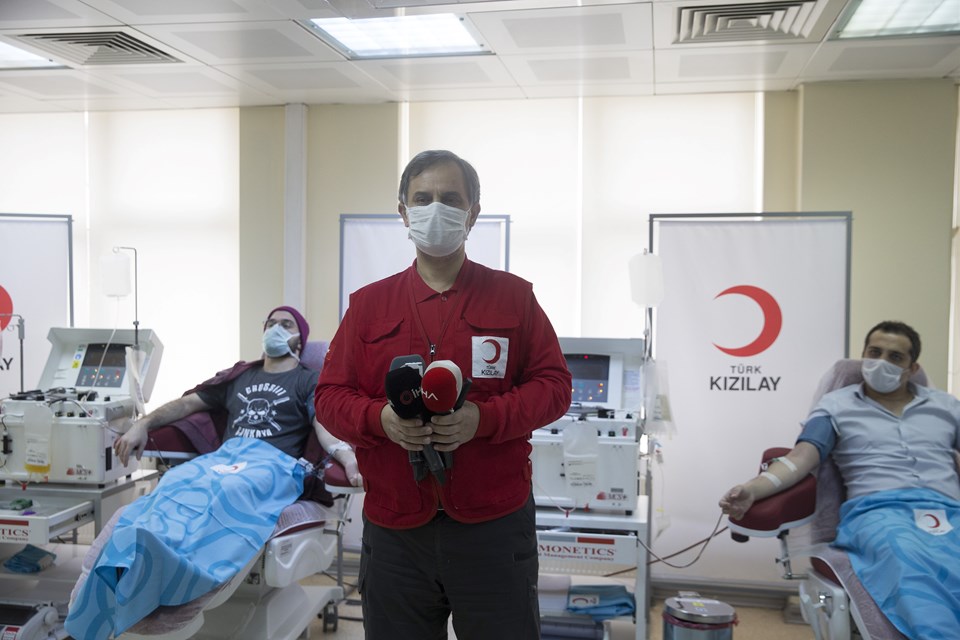 Türk Kızılay'dan immün plazma bağışı yapanlara madalya - 1
