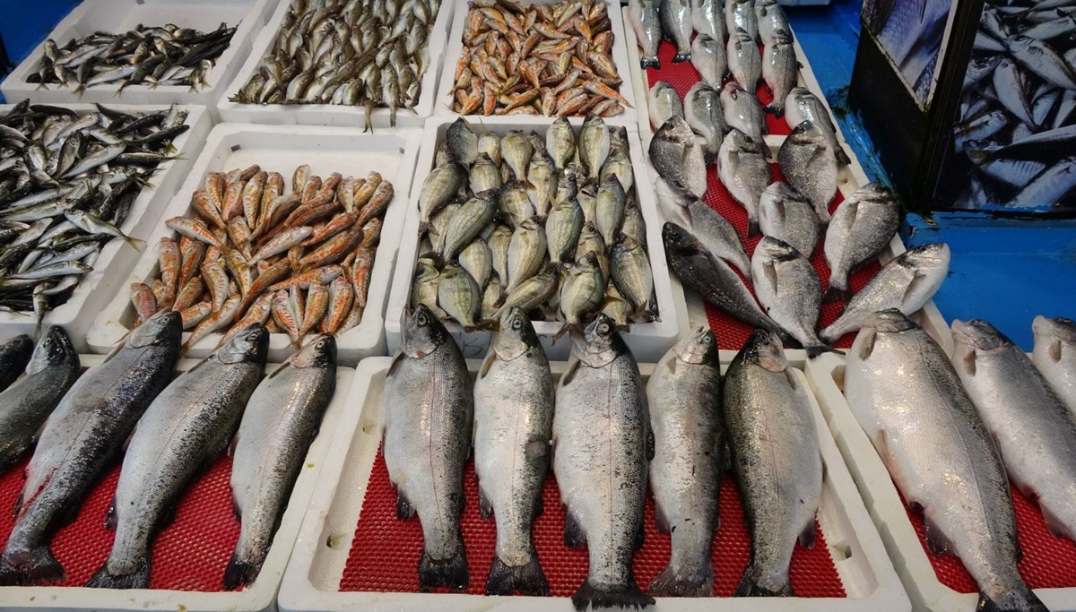 Yasak başladı: Tezgâhlar onlara kaldı