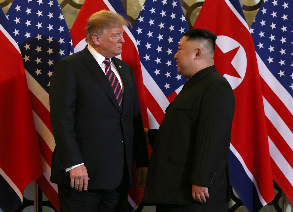 Trump, Kuzey Kore lideri Kim'le buluştu - 1