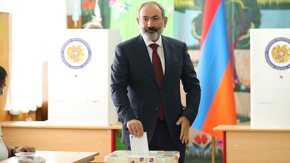 Ermenistan'da erken seçim: Paşinyan'ın partisi önde götürüyor - 1