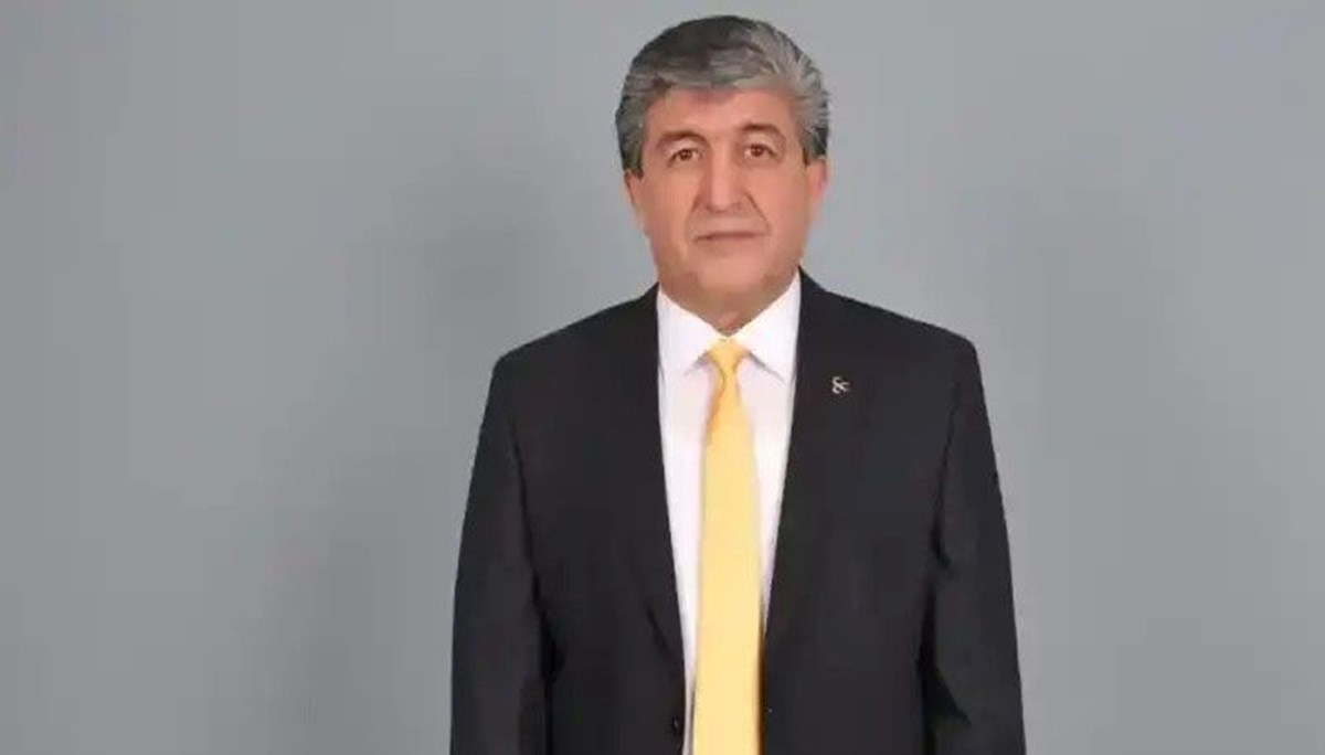 Eski belde belediye başkanı evinde ölü bulundu