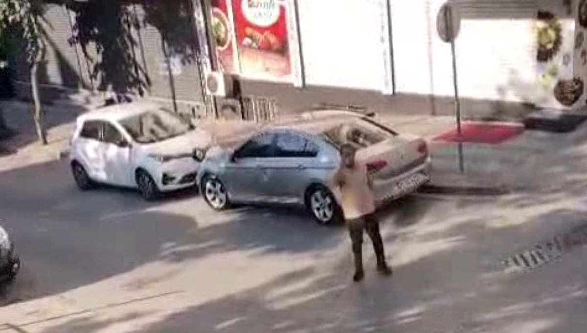 Uzaklaştırma kararının bittiği gün kapıya dayanıp eşine tehditler savurdu Uzaklaştırma kararının bittiği gün kapıya dayanıp eşine tehditler savurdu