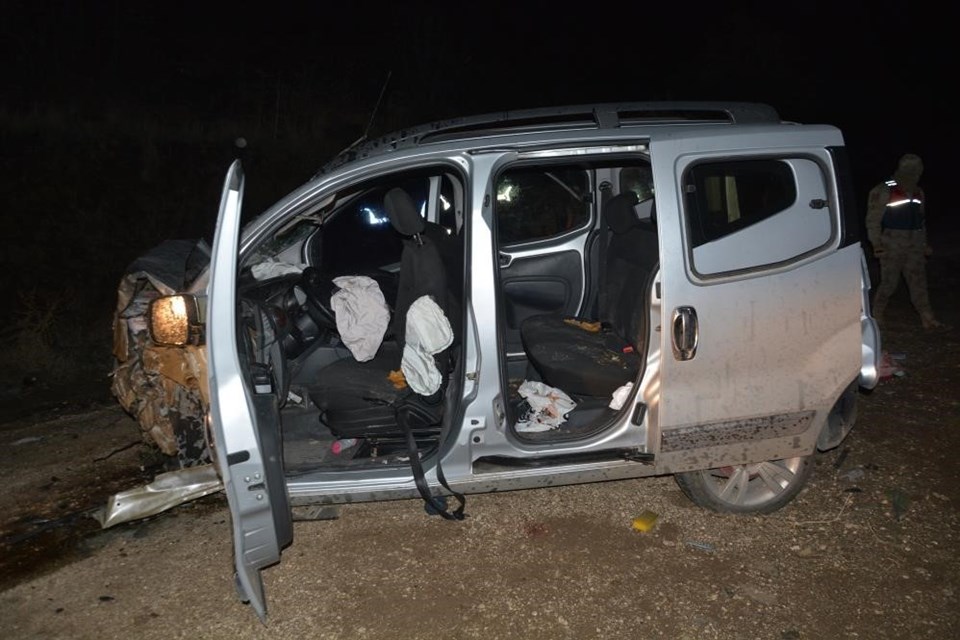 Şanlıurfa'da feci kaza: 2 ölü, 6 yaralı - 1