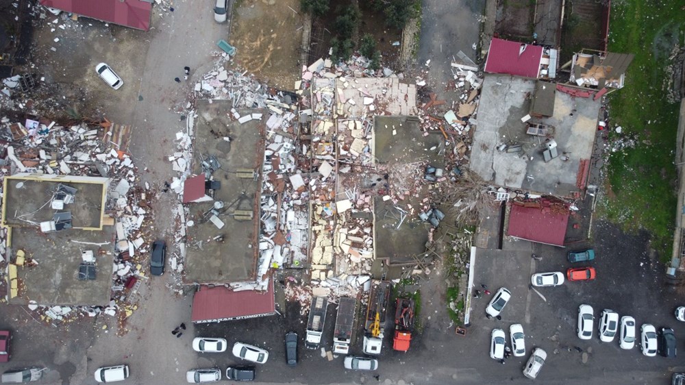 Türkiye yasta | Depremin vurduğu 10 ilden çarpıcı fotoğraflar... - 36