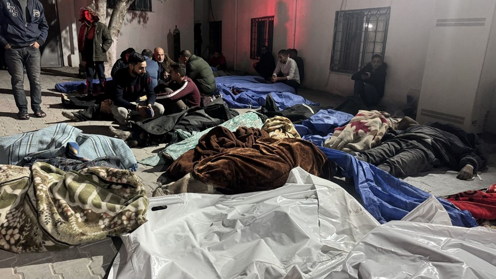 Gazze'de soykırım yeniden başladı: 330 ölü - 4