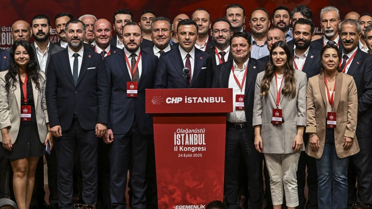 CHP İstanbul İl Başkanlığı Olağanüstü Kongresi, dün Beşiktaş Belediyesi Süleyman Seba Kültür ve Kongre Merkezi