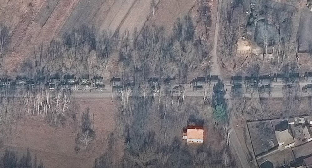 Putin’in
yıkım ordusu: 64 kilometrelik konvoy Kiev sınırında - 18