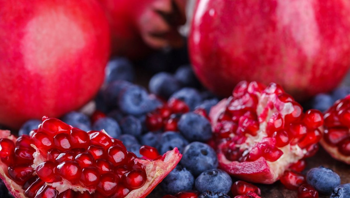 Nar mı, yaban mersini mi: Hangisi daha faydalı?