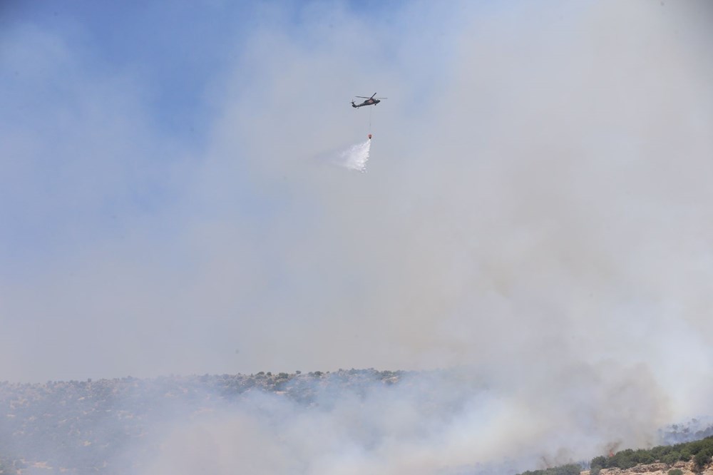 İzmir, Manisa, Balıkesir ve Kahramanmaraş’ta
orman yangını: İzmir yolu trafiğe kapatıldı - 6