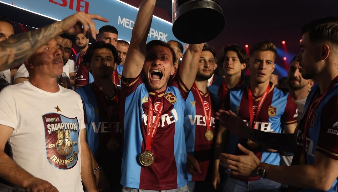 Trabzonspor açıkladı: Sözleşmesi feshedildi