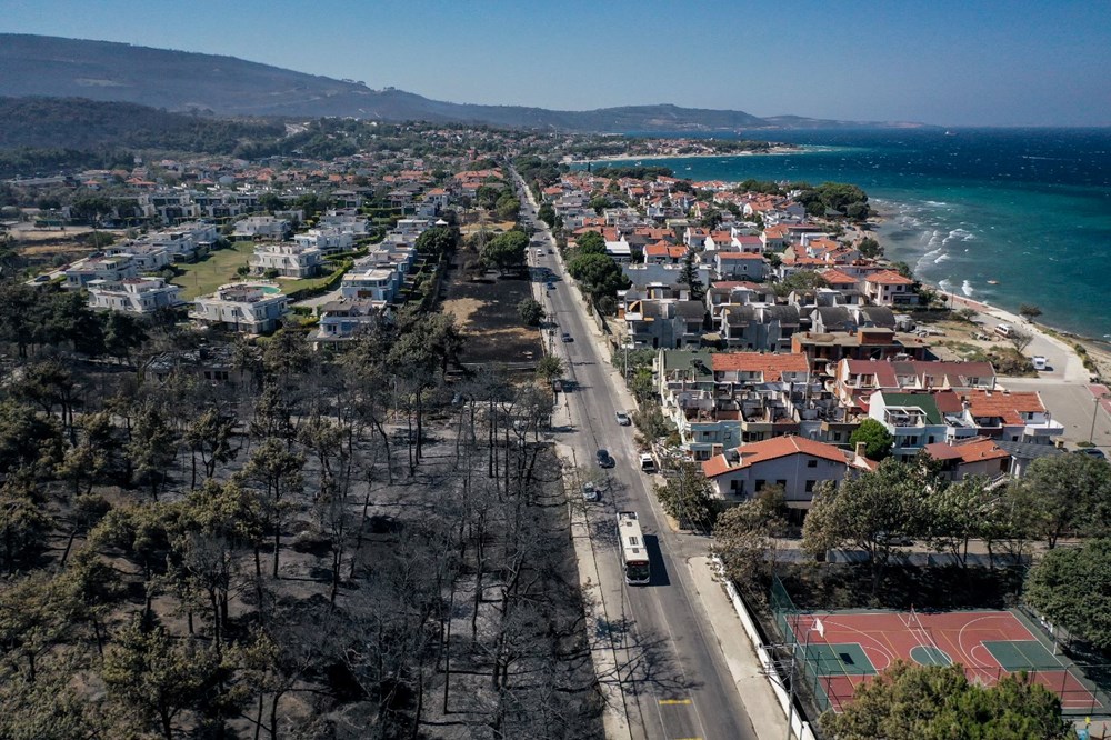Çanakkale'de yangının izleri: Evler ve araçlar kül oldu - 3