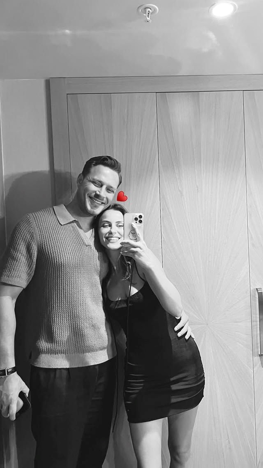 Ünlü isimlerden Sevgililer Günü paylaşımları - 8