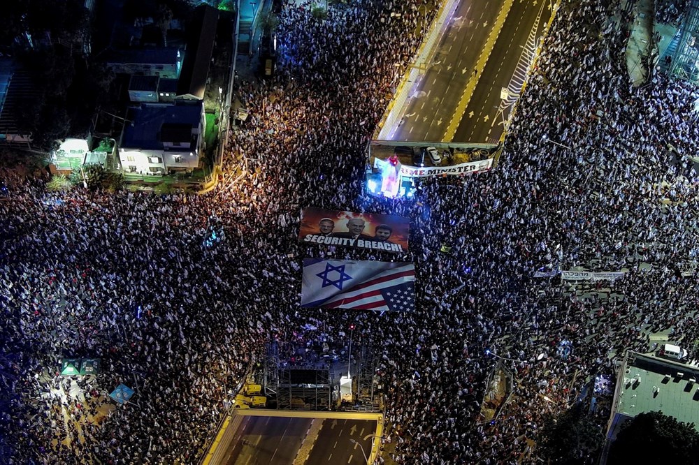 Erteleme kararı protestoları durdurmadı: On binlerce İsrailli sokakta - 2