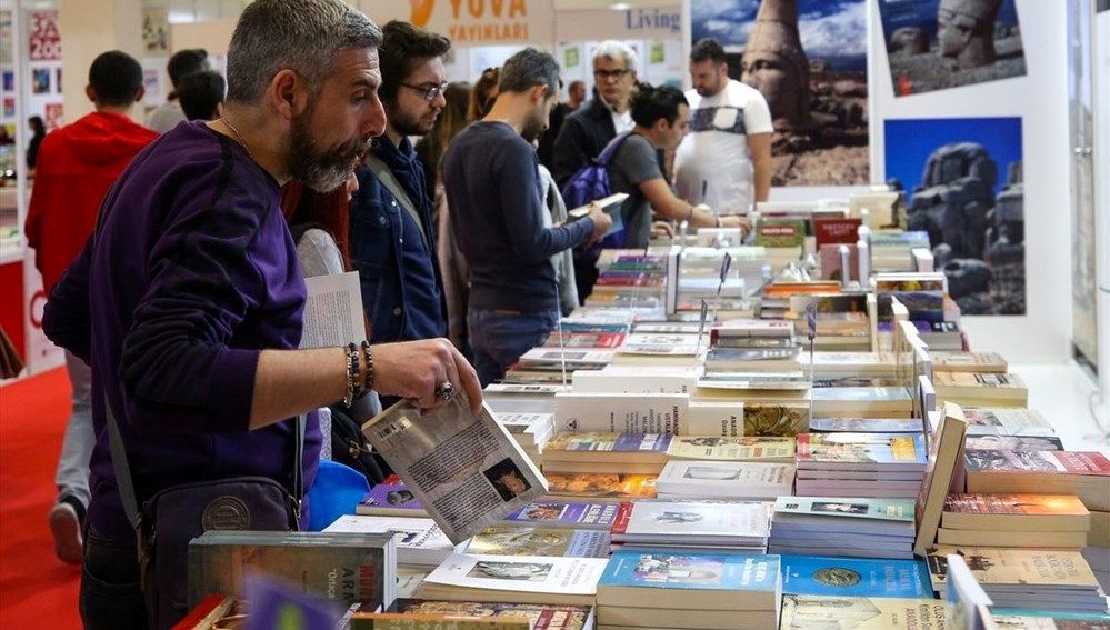 41. Uluslararası İstanbul Kitap Fuarı'nda son gün: TÜYAP İstanbul Kitap Fuarı bugün saat kaça kadar açık olacak?