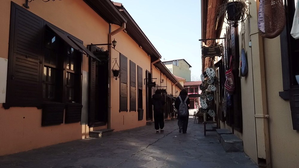 Dünyanın Bir Numaralı Çarşılı Köprüsü: Zamana Meydan Okuyan 583 Yıllık Anıt 76 Uo7XL3mMKES9yHuSoJeJ1A