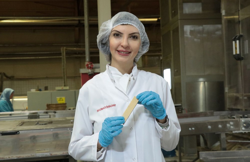 Bisküvi Kızın Fabrika Zirvesine Uzanan Tadı! 76 UoF P Tl1UK9Jecn13YXzA