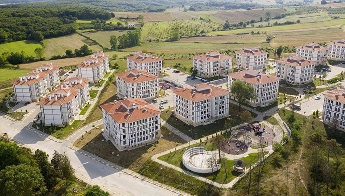 TOKİ'den kurasız ev vaadiyle dolandırdı | Annesi ve ablası da mağdur