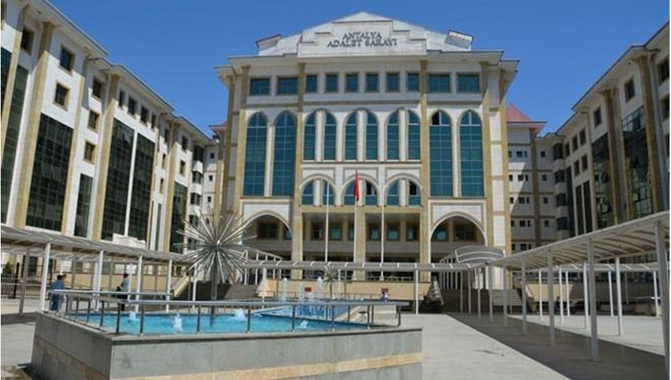 Adliyeden çalınan uyuşturucu için 9 kişiye dava: Yüklü para alışverişi MASAK’a yakalandı