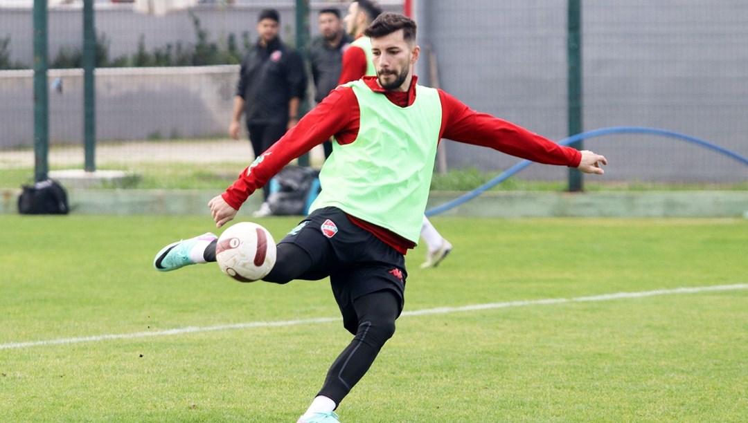 Karşıyaka’da Alpay Koldaş ile yollar ayrıldı