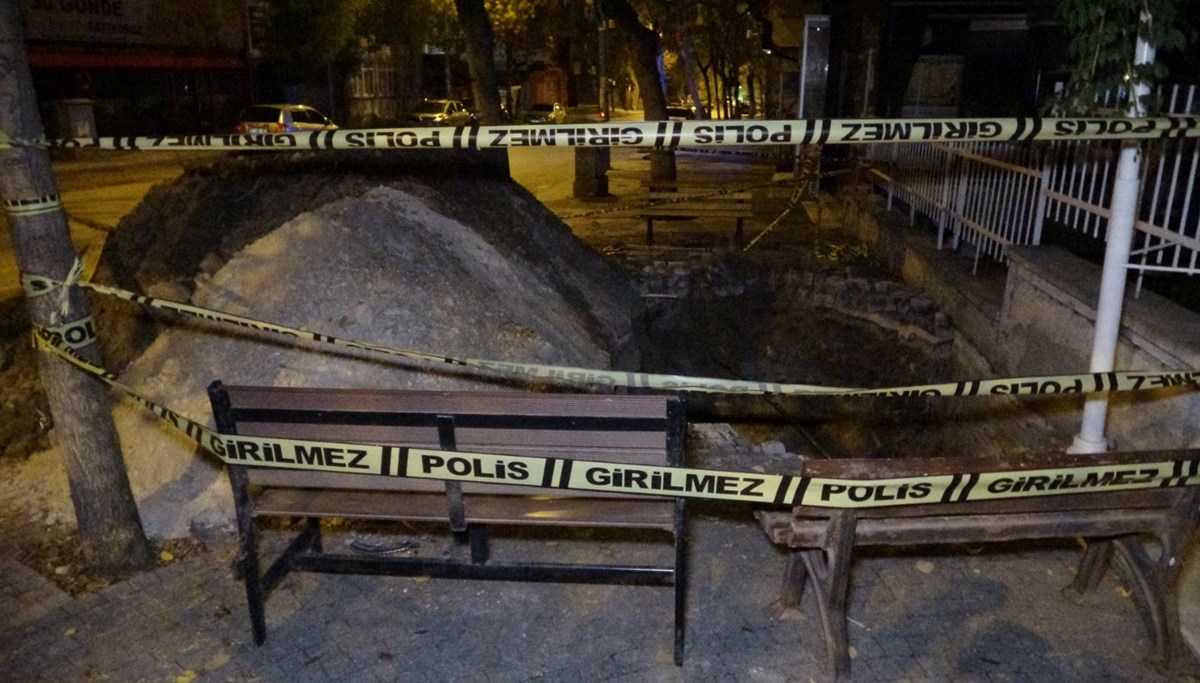Isparta'ta film gibi olay: Dört kafadar yeraltı hatlarını patlatınca yakalandı! Isparta'ta film gibi olay: Dört kafadar yeraltı hatlarını patlatınca yakalandı!