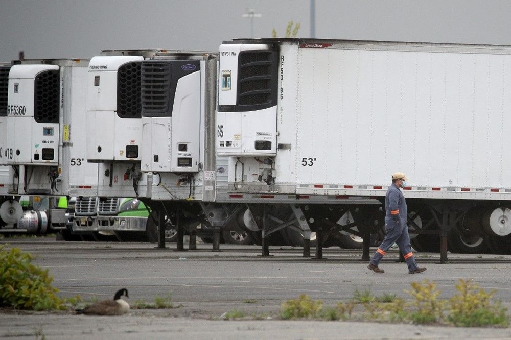 Covid-19: New York’ta 750 cenaze bir yıldan fazladır kamyonlarda bekliyor - 2