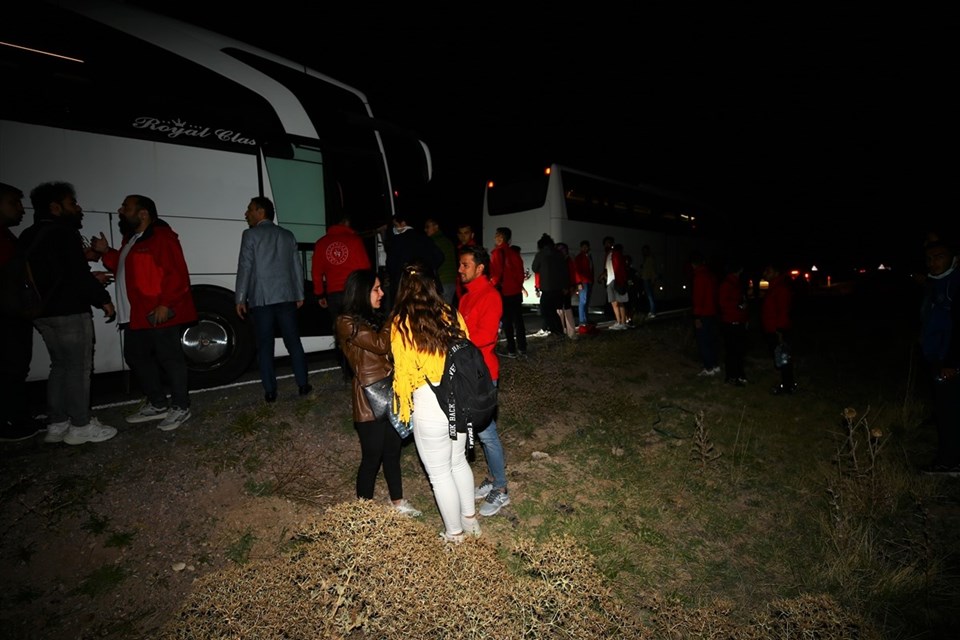 Nevşehir&#39;de öğrencileri taşıyan otobüslerin karıştığı kazada 44 kişi  yaralandı - Son Dakika Türkiye Haberleri | NTV Haber