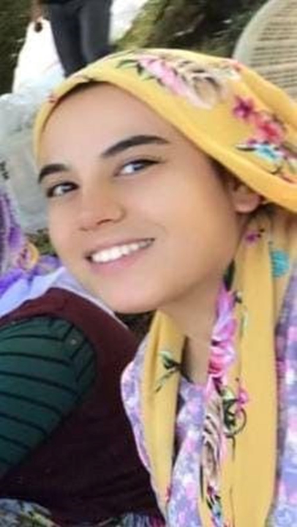 Zeytin toplamaya giden kadın ölü bulundu - 1