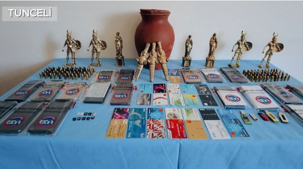 Papaz Kılığına Giren Dolandırıcılar Köylüyü Sahte Define Haritasıyla Milyonluk Vurgun Yaptı! 74 Ut0E8oZetE IMGNPily7Ng