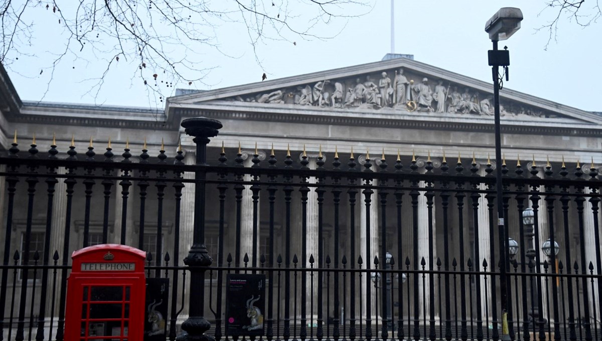British Museum'da skandal: Birçok eserin kaybolduğu, çalındığı ya da zarar gördüğü belirlendi British Museum'da skandal: Birçok eserin kaybolduğu, çalındığı ya da zarar gördüğü belirlendi