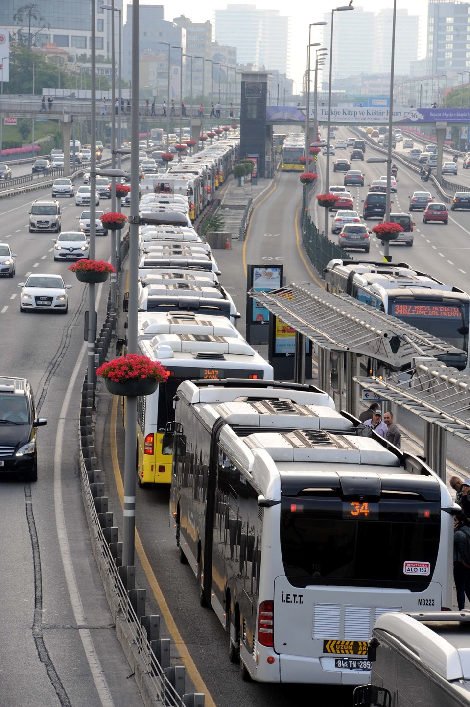 İstanbul'da metrobüs arızası - 2