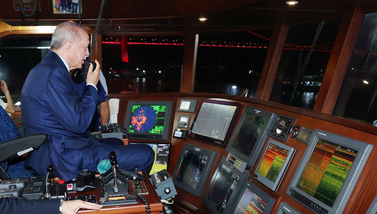 Cumhurbaşkanı Erdoğan balıkçılara telsizden seslendi