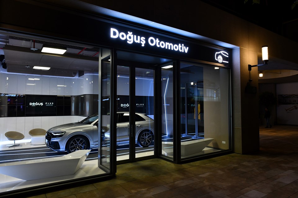 Doğuş Otomotiv Plus, Galataport'ta açıldı: Otomotiv dünyasına dijital ve sanatsal bakış - 1