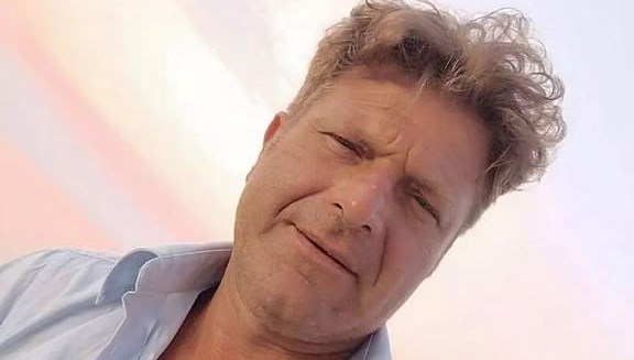 Yediği sandviç sonu oldu: 52 yaşındaki sanatçı hayatını kaybetti